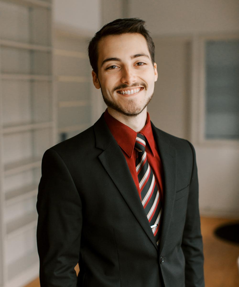 Seth Showalter Headshot Photo