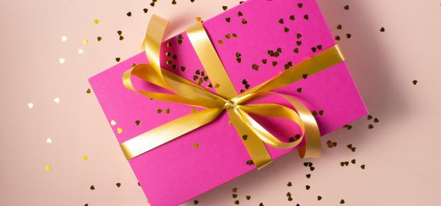 wrapped gift box by Ekaterina Shevchenko courtesy of Unsplash.